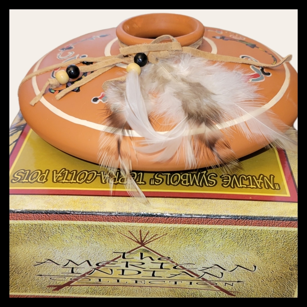 NIB "Native Symbols" Lizard Terra Cotta Pot Leather Feather Bead Accent